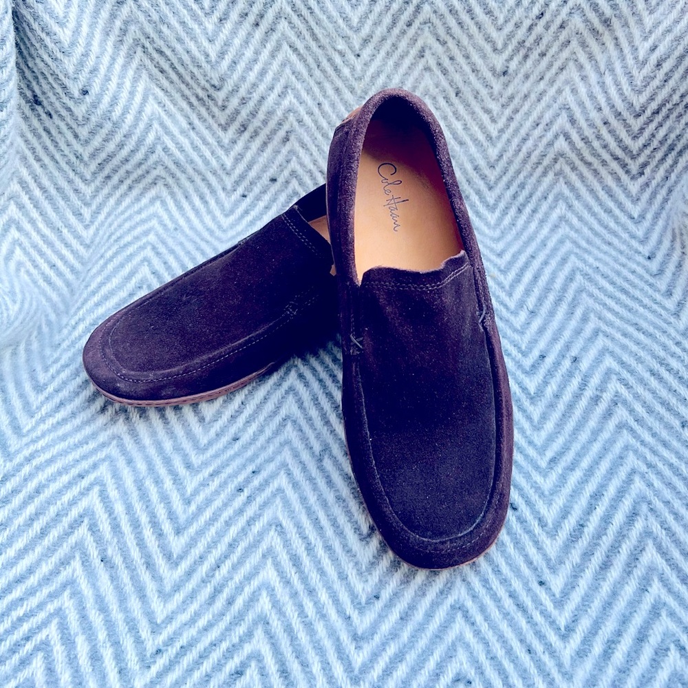 COLE HAAN men’s brown suede moccasins/ driving shoes size 7,5